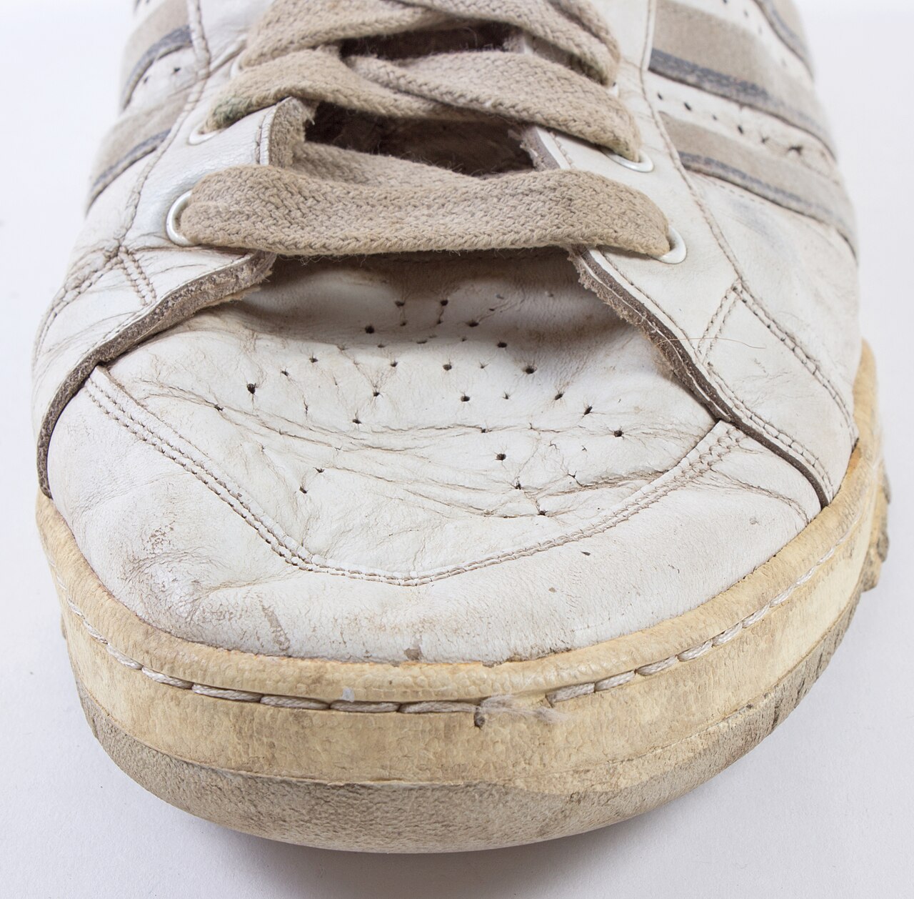 Cole Haan GrandPrø vs Nike Killshot 2 product photo