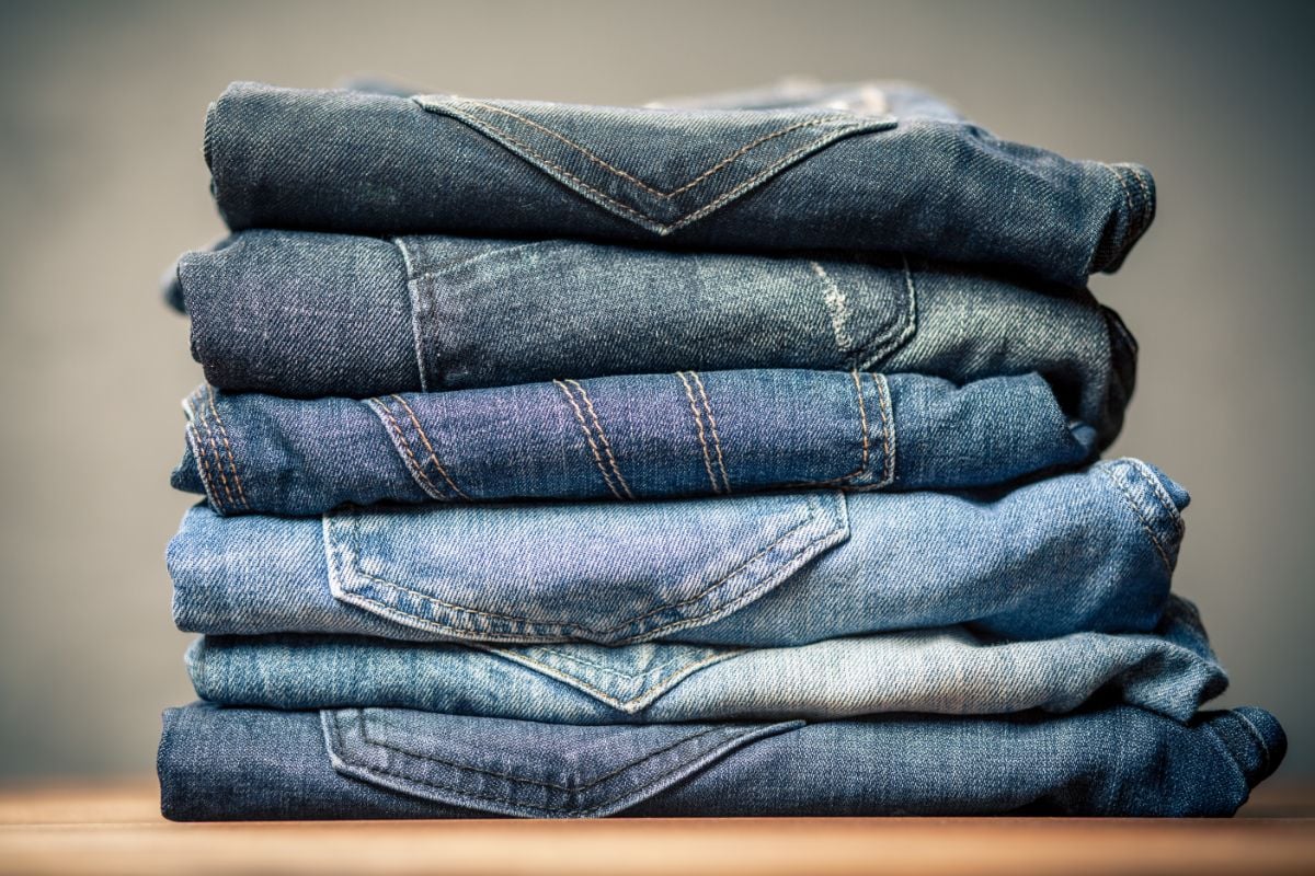 How to Choose the Perfect Jeans product photo